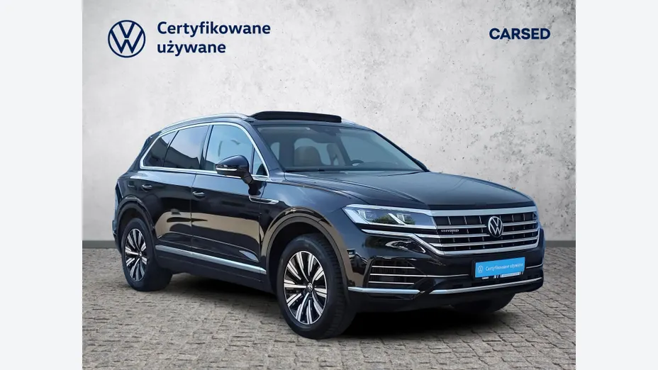 VOLKSWAGEN Touareg -