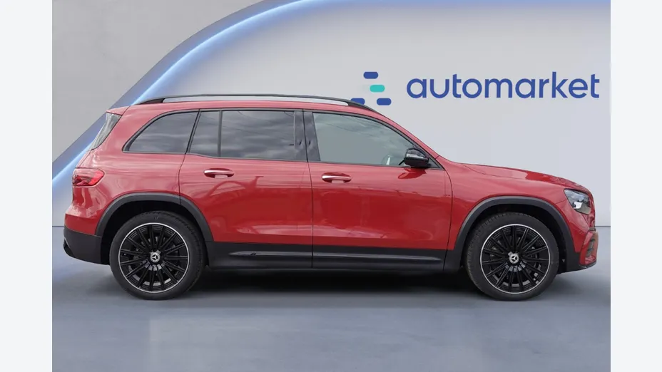 MERCEDES-BENZ GLB GLB 180 mHEV AMG Line 7G-DCT Nowy