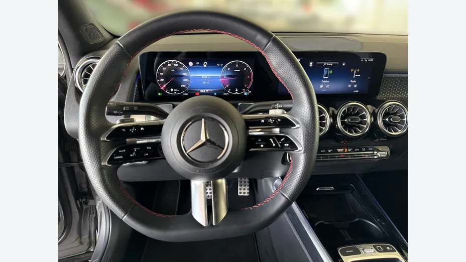 MERCEDES-BENZ GLB GLB 220 d 4-Matic AMG Line 8G-DCT