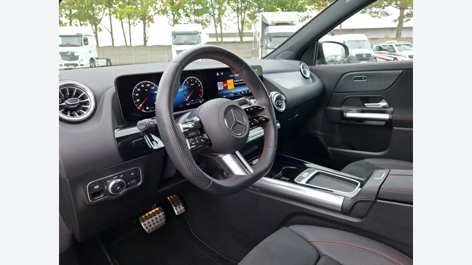 MERCEDES-BENZ GLA GLA 220 mHEV 4-Matic AMG Line 8G-DCT