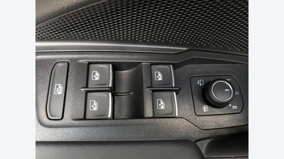 VOLKSWAGEN Tiguan Tiguan 1.5 eTSI Elegance DSG