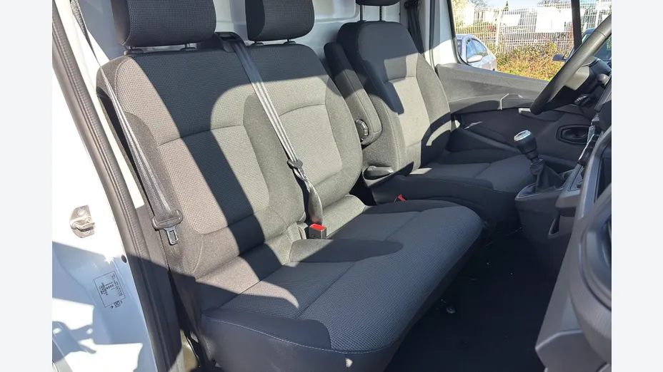 RENAULT Trafic -