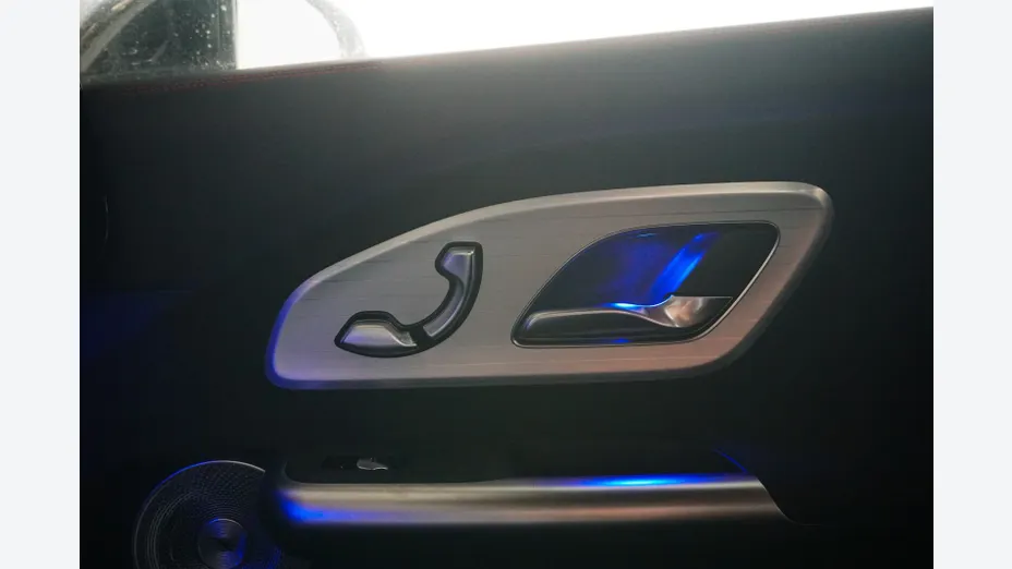 MERCEDES-BENZ CLA -