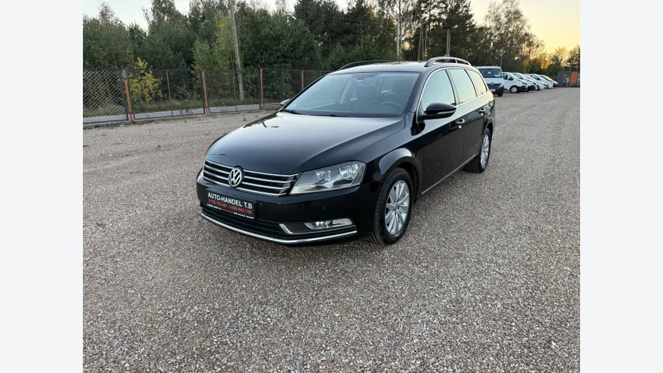 VOLKSWAGEN Passat -