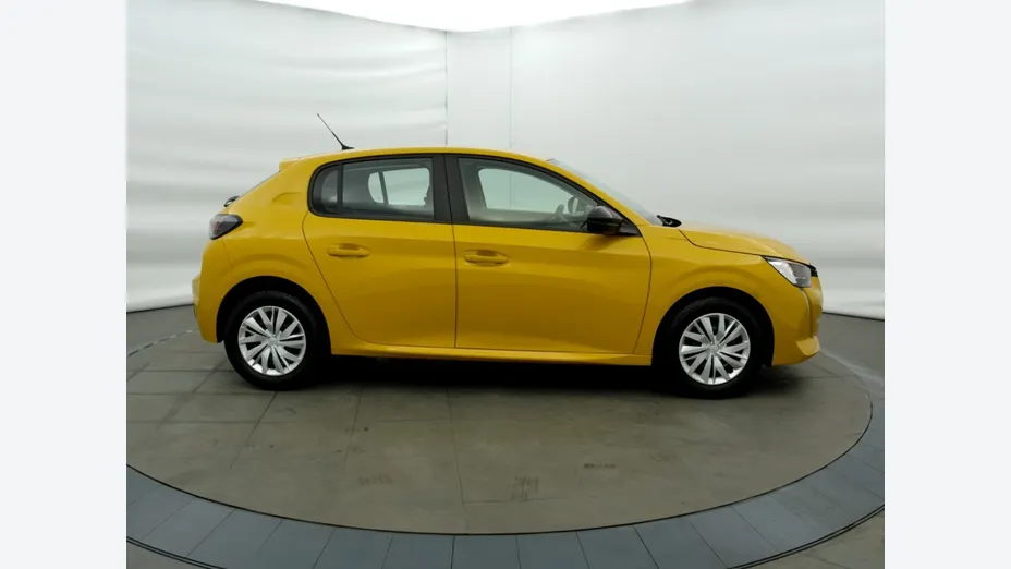 PEUGEOT 208 -