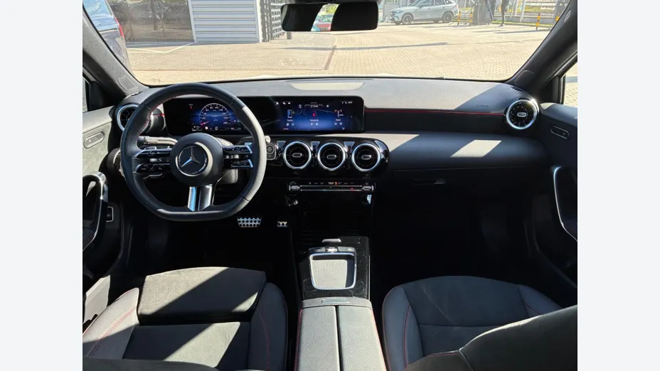 MERCEDES-BENZ A Klasa A 200 AMG Line 7G-DCT