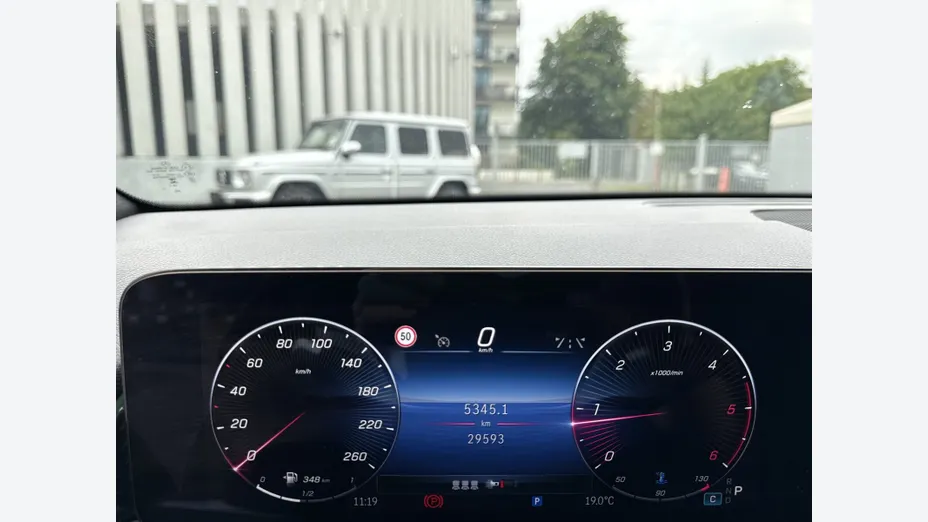 MERCEDES-BENZ GLB GLB 220 d 4-Matic AMG Line 8G-DCT