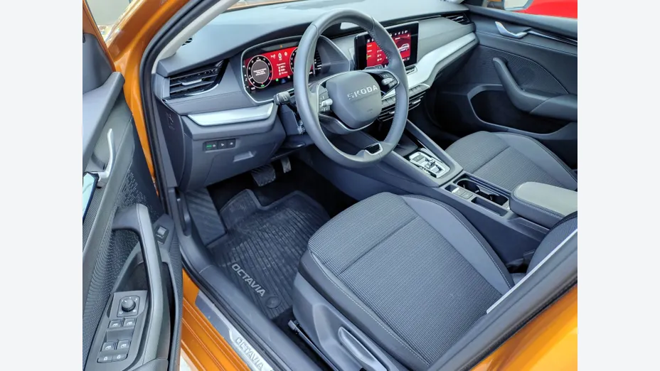 SKODA Octavia -
