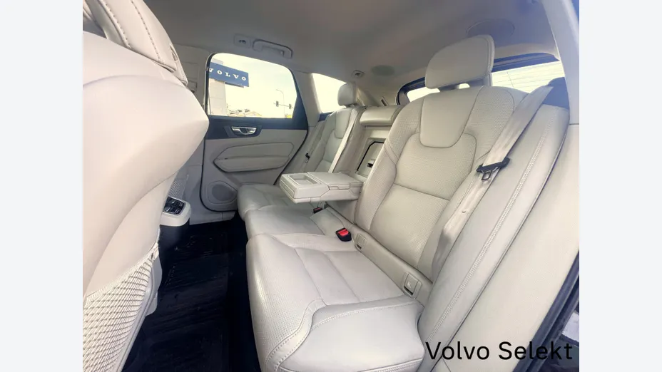 VOLVO XC60 XC60 D5 SCR AWD Inscription aut
