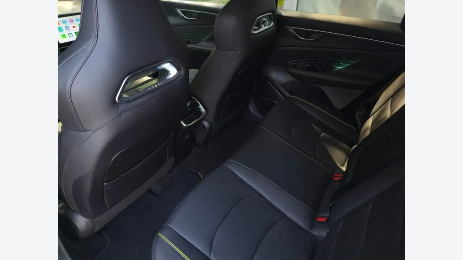 BAIC Beijing 5 Beijing 5 1.5T Luxury DCT