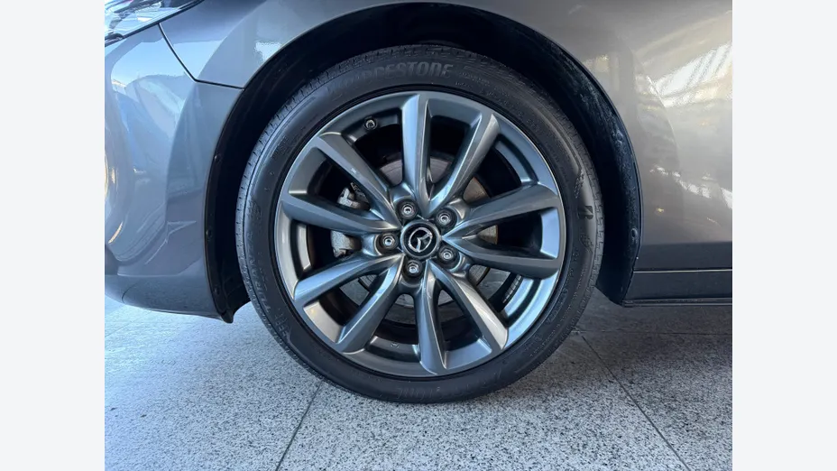MAZDA 3 3 2.0 mHEV Kanjo aut