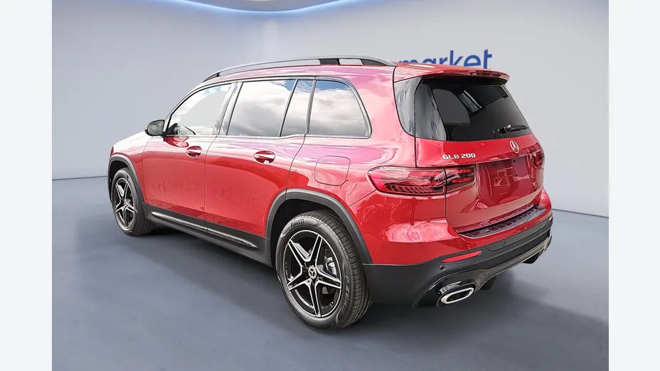 MERCEDES-BENZ GLB GLB 200 mHEV AMG Line 7G-DCT Nowy