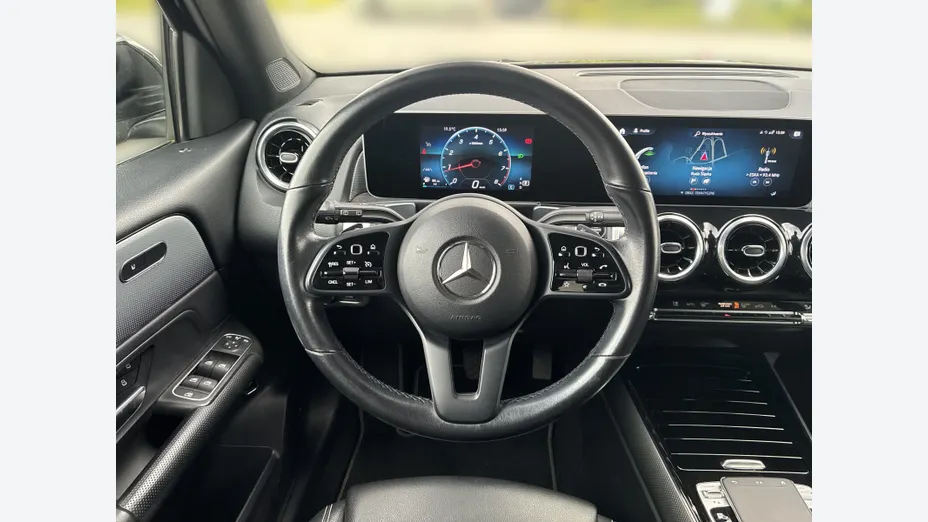 MERCEDES-BENZ GLB GLB 200 7G-DCT