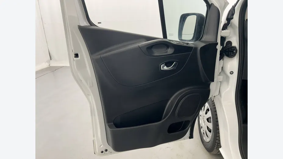 RENAULT Trafic -