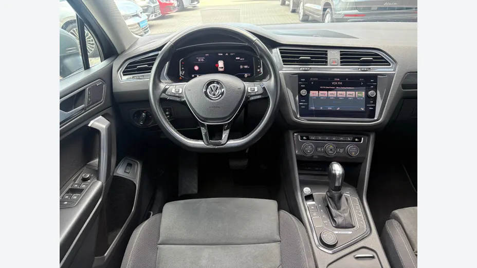 VOLKSWAGEN Tiguan Allspace -