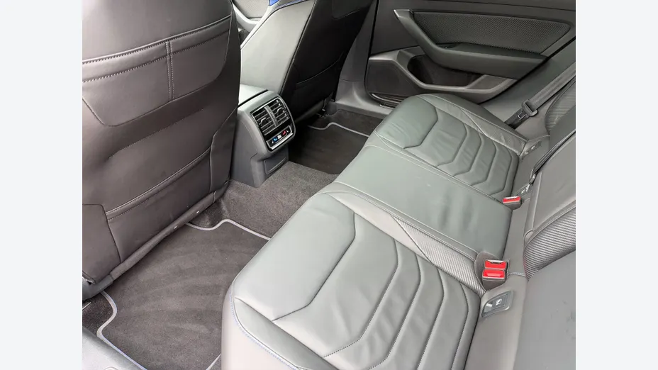 VOLKSWAGEN Arteon Arteon 2.0 TSI 4Motion R DSG