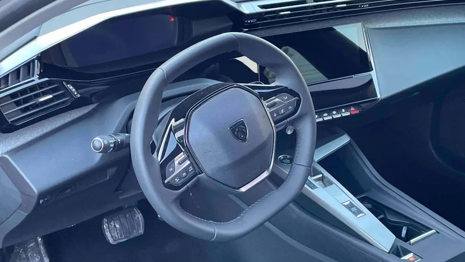 PEUGEOT 308 -
