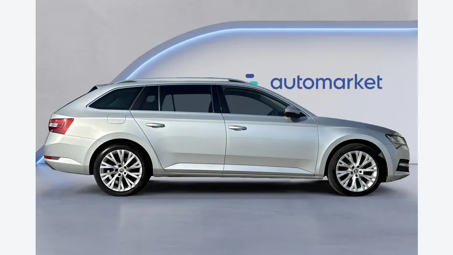 SKODA Superb Superb 2.0 TDI SCR Ambition DSG