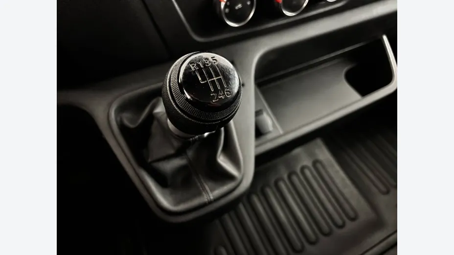RENAULT Master -