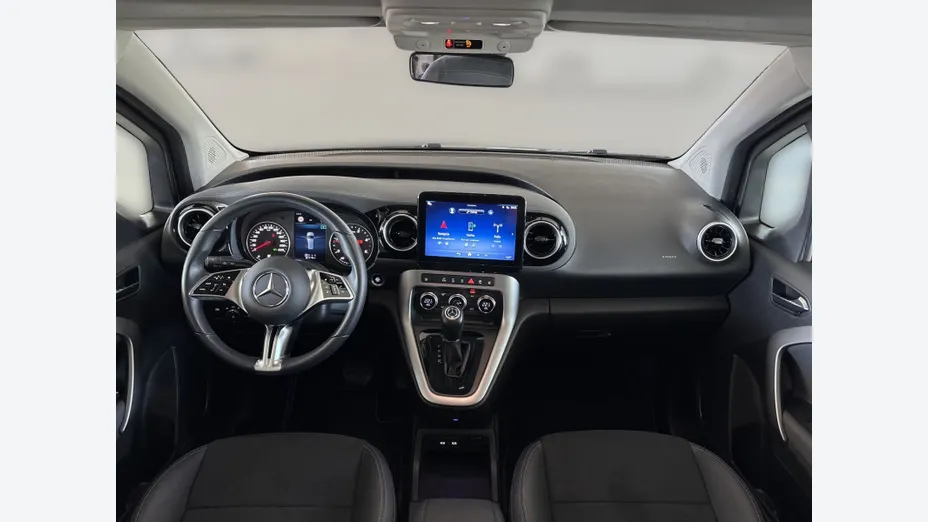MERCEDES-BENZ T klasa T 180 d aut