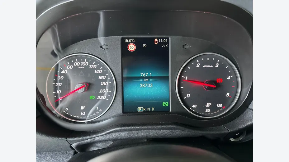 MERCEDES-BENZ T klasa T 180 d Progressive aut