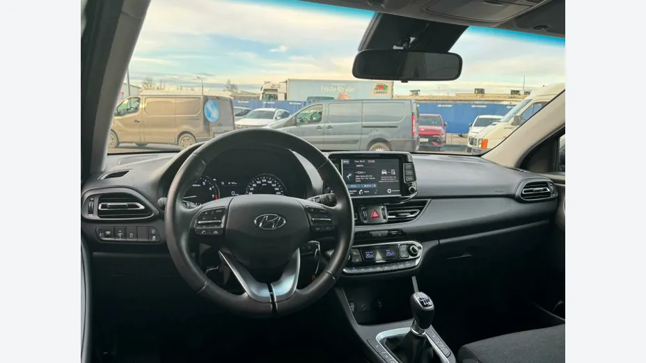 HYUNDAI i30 i30 1.0 T-GDI Smart