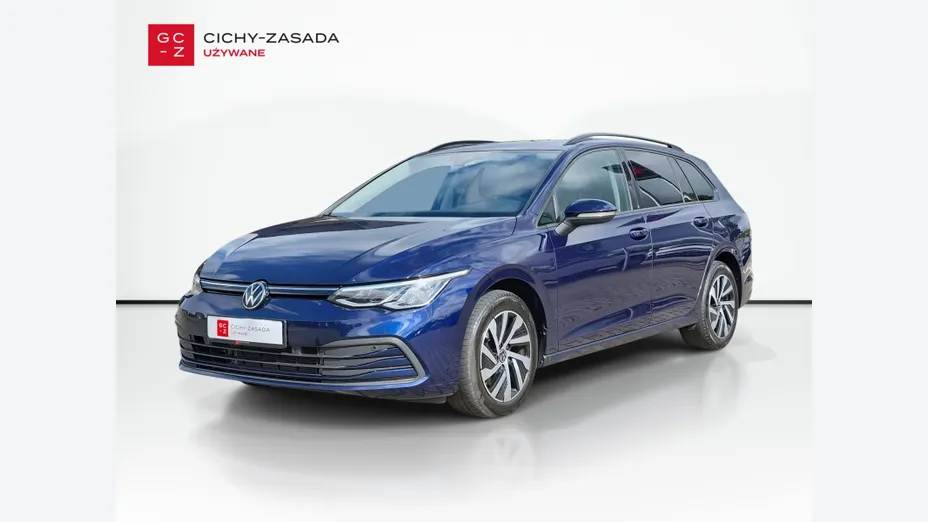 VOLKSWAGEN Golf -