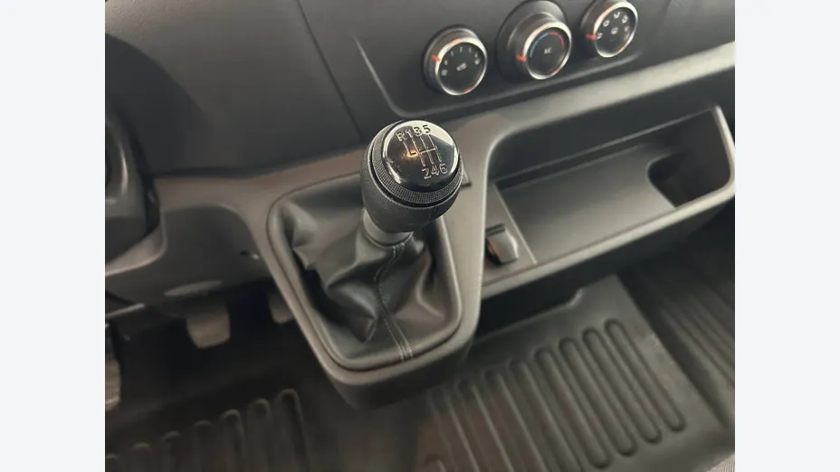 RENAULT Master -