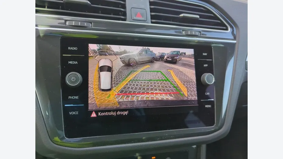 VOLKSWAGEN Tiguan -