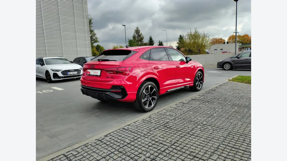 AUDI Q3 Sportback -
