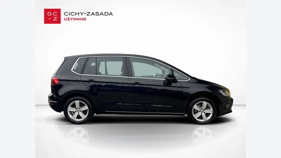 VOLKSWAGEN Golf Sportsvan -