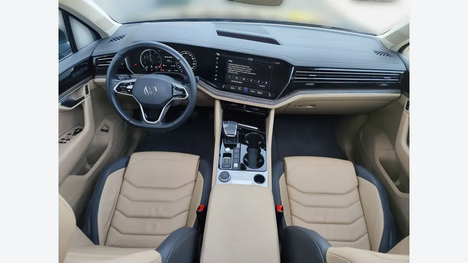 VOLKSWAGEN Touareg -