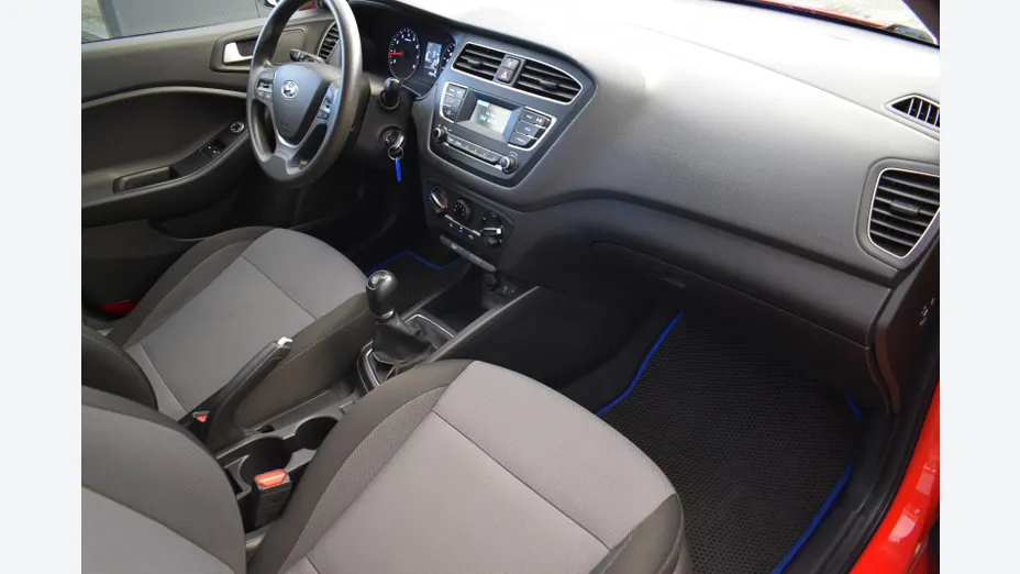 HYUNDAI i20 i20 1.2 Classic Plus
