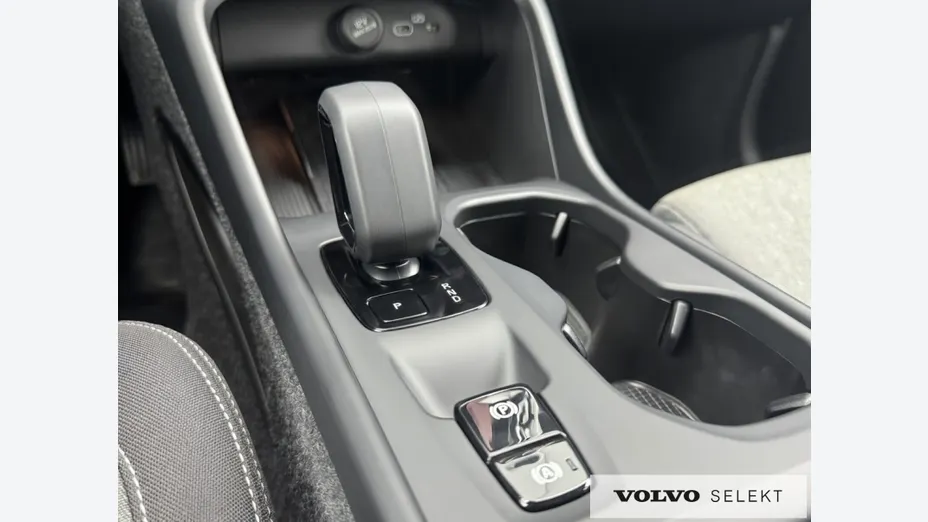 VOLVO XC40 XC40 B3 Core aut