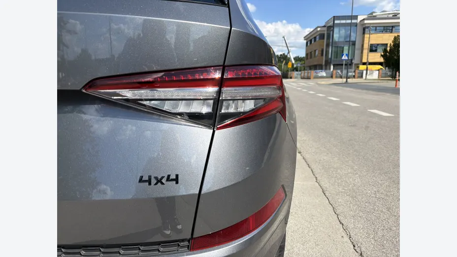 SKODA Kodiaq Kodiaq 2.0 TSI 4x4 Sportline DSG