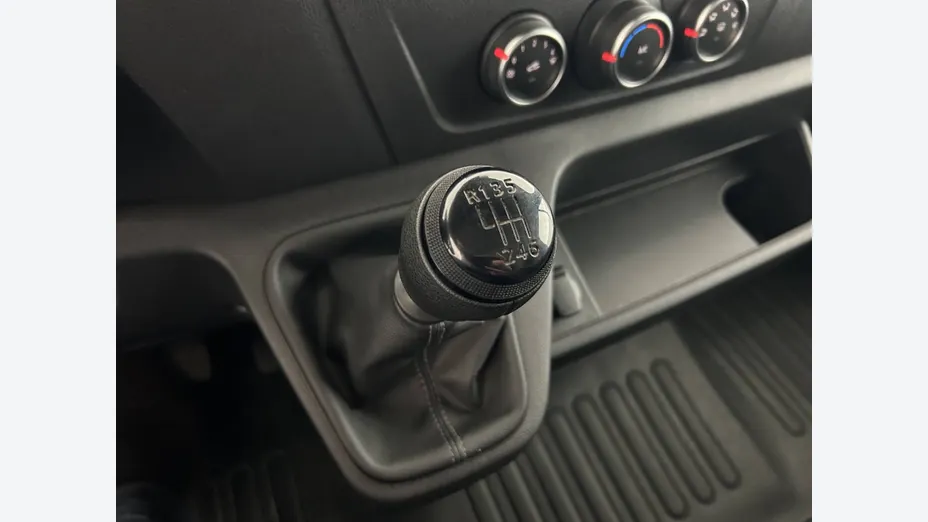 RENAULT Master -
