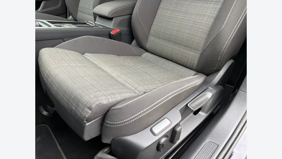 VOLKSWAGEN Passat -