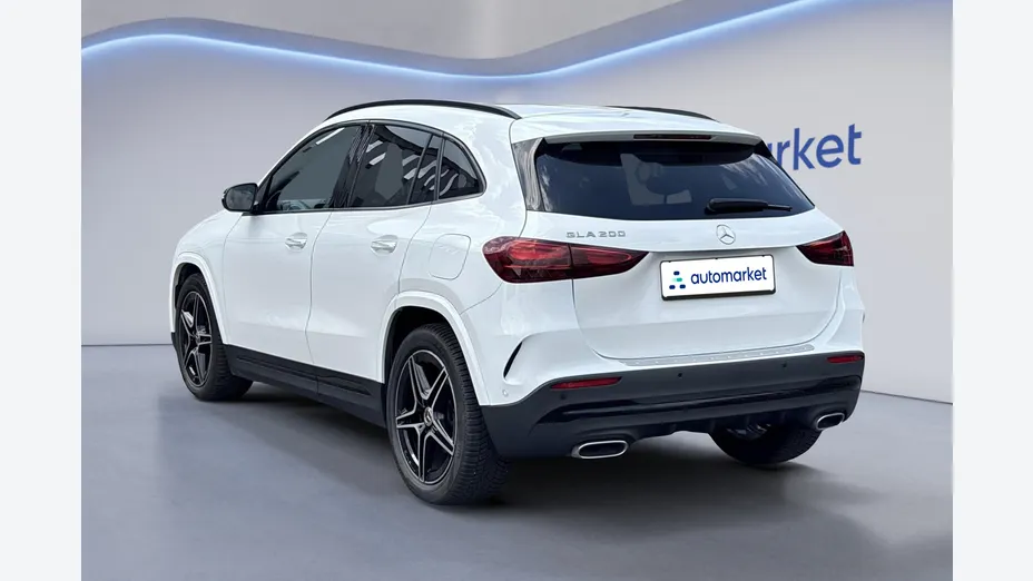 MERCEDES-BENZ GLA GLA 200 mHEV AMG Line 7G-DCT
