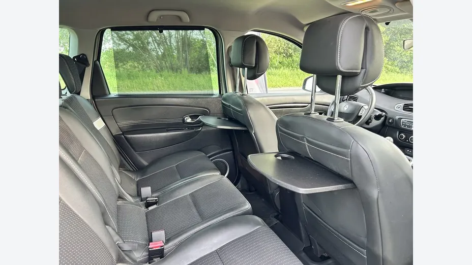 RENAULT Grand Scenic -