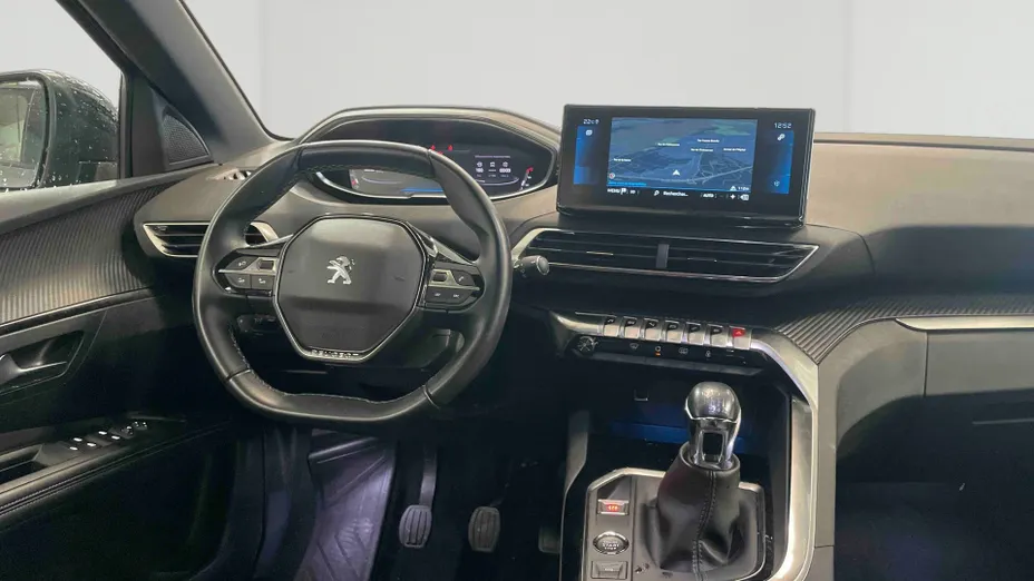 PEUGEOT 3008 -