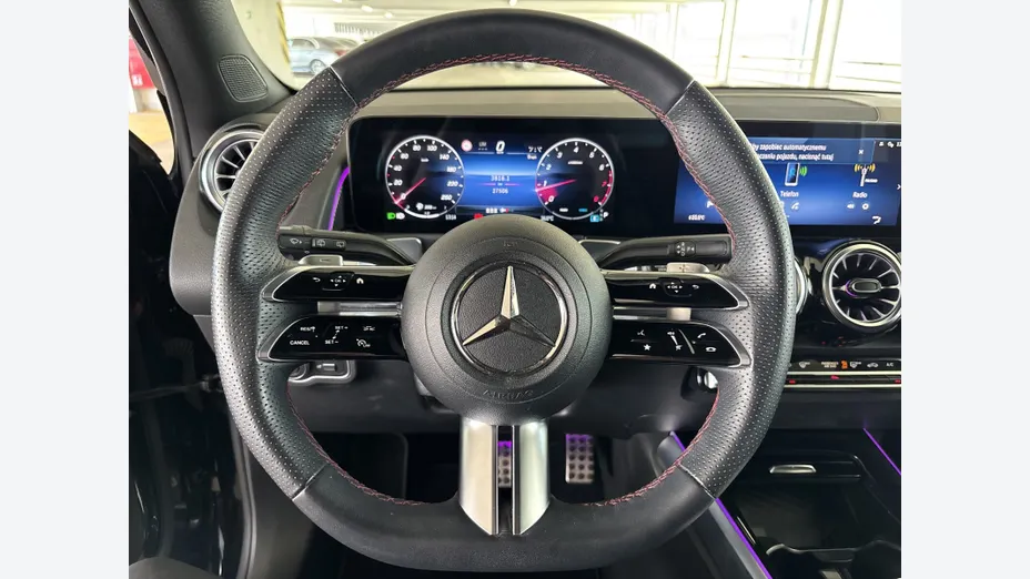 MERCEDES-BENZ GLB GLB 200 mHEV AMG Line 7G-DCT