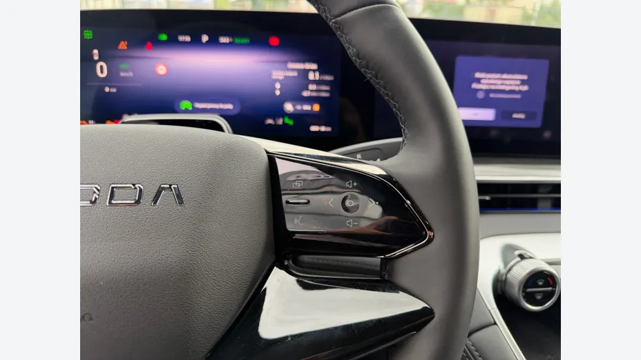 OMODA Omoda 9 Omoda 9 1.5 Super Hybrid Exclusive AWD