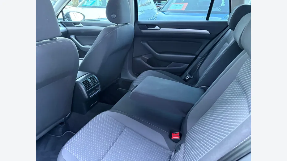 VOLKSWAGEN Passat Passat 2.0 TDI EVO Business DSG