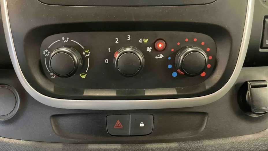 RENAULT Trafic -