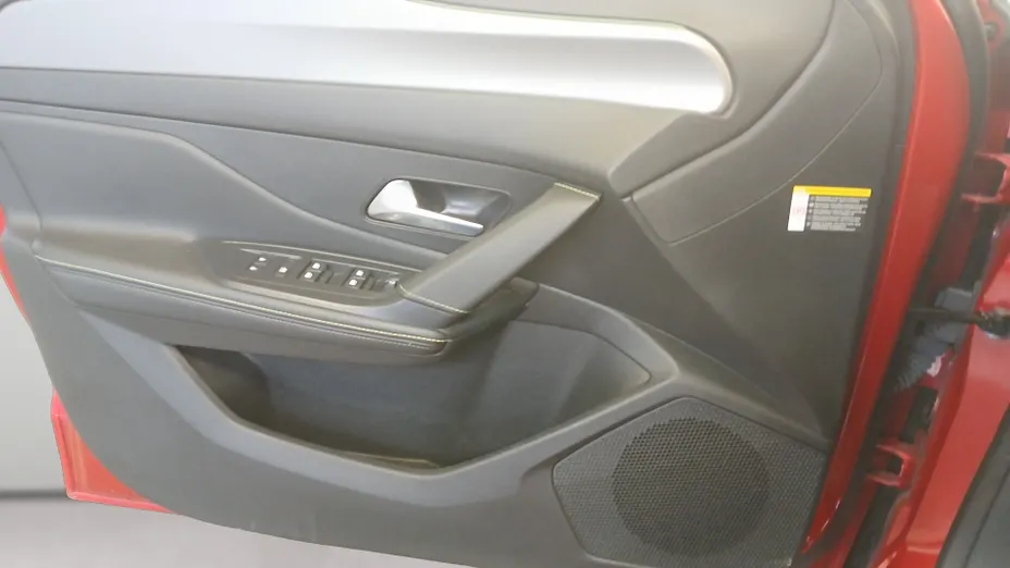 PEUGEOT 308 -