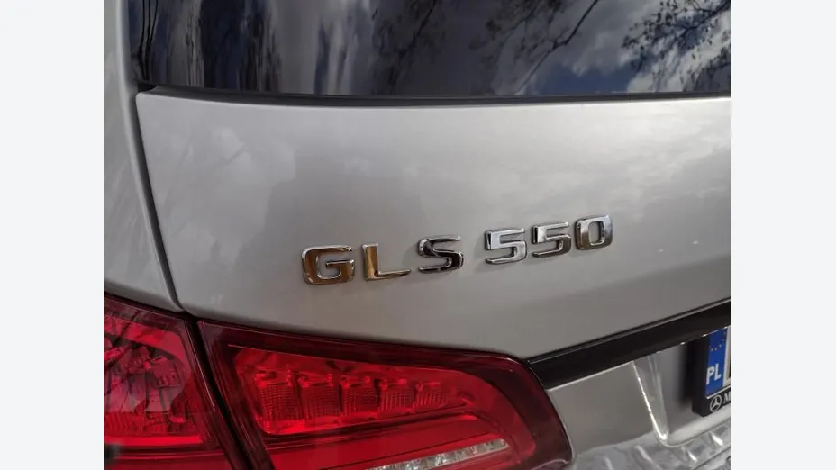 MERCEDES-BENZ GLS -