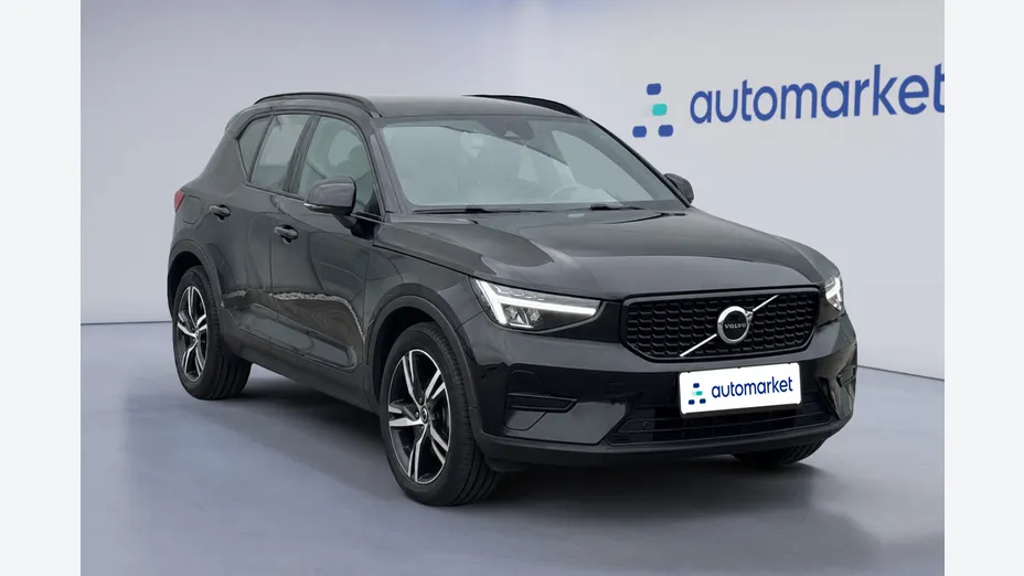 VOLVO XC40 XC40 B3 Plus Dark aut