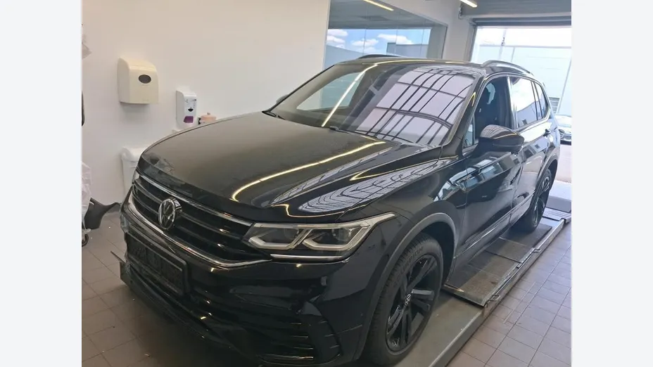 VOLKSWAGEN Tiguan Allspace -