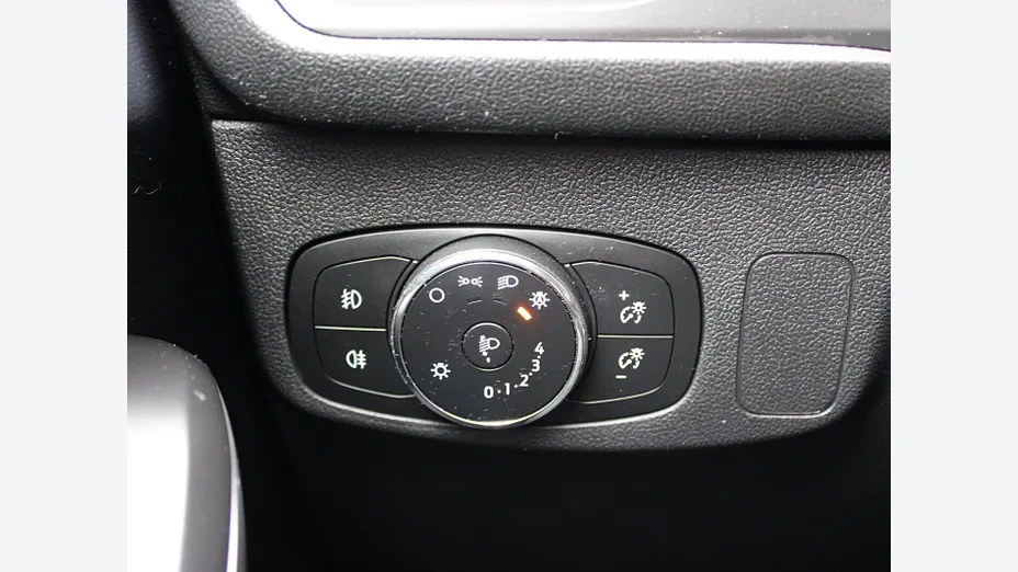 FORD Focus Focus 1.5 EcoBlue Titanium X aut
