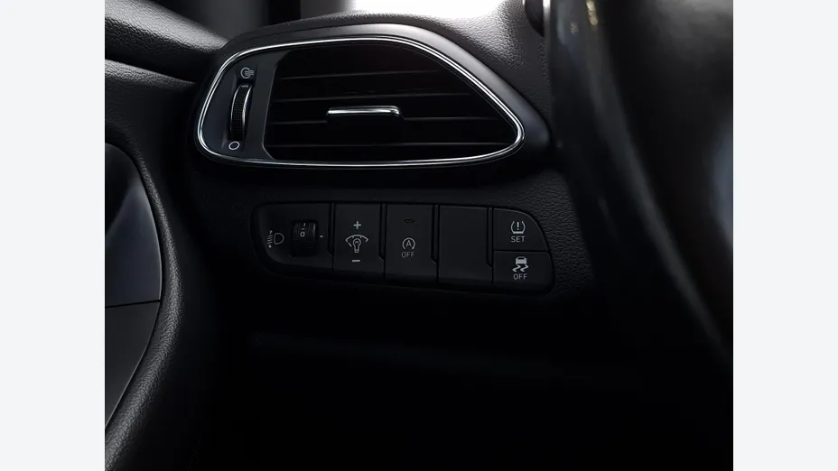 HYUNDAI i30 i30 1.0 T-GDI Modern